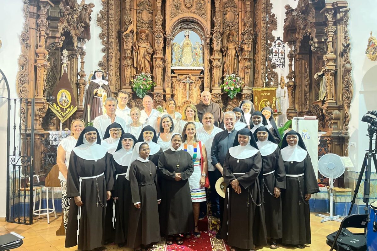 ASISTENCIA A LA NOVENA DE SANTA CLARA DE ASÍS